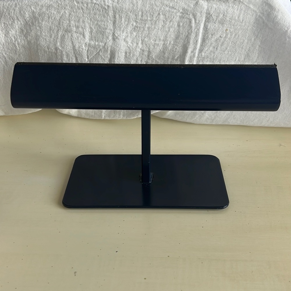 Metal Bracelet Display Stand